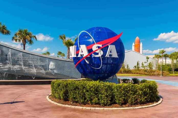shutterstock_1141345862-1 NASA globe sign at visitor complex entrance