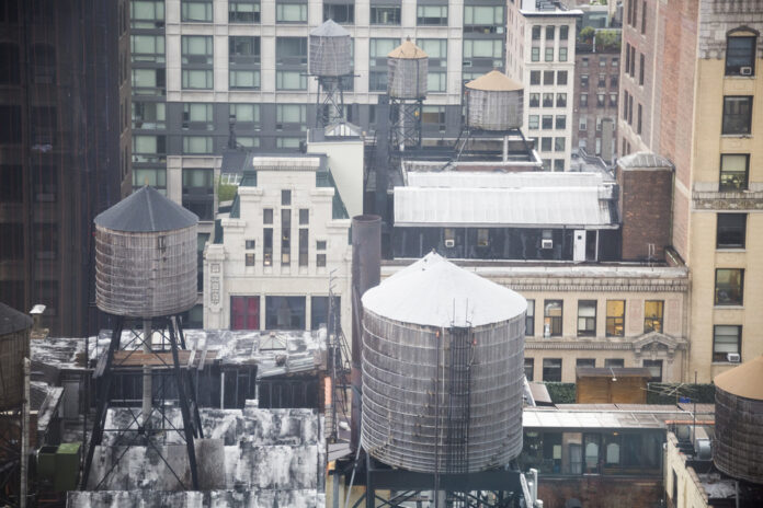 Water,Towers,On,Rooftops,Skyline,Of,New,York,City,,Southern
